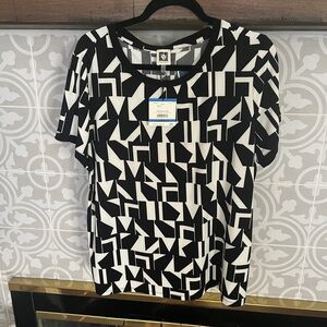 Anne Klein Black and White Graphic T-Shirt